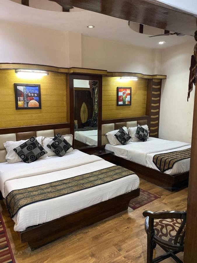 Hotel Roma Deluxe - New Delhi Railway Station 외부 사진