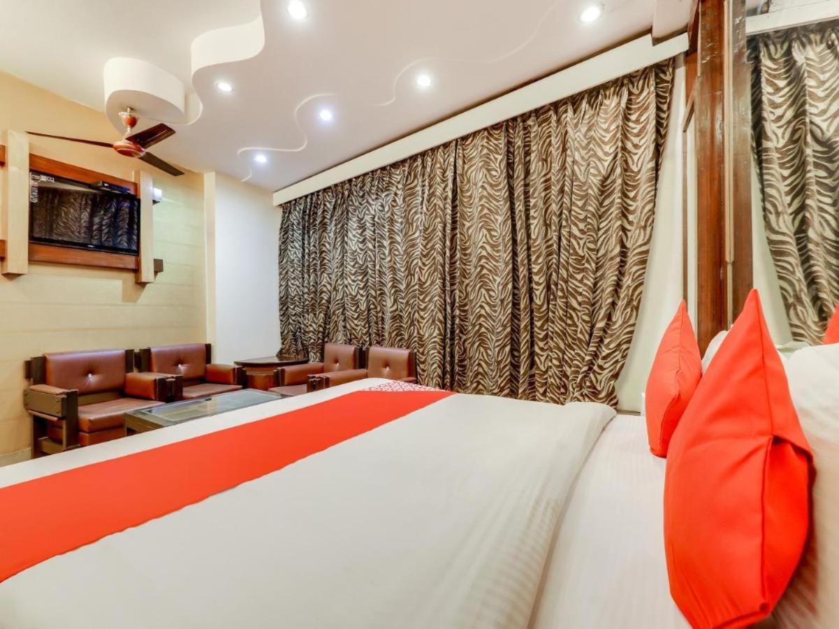 Hotel Roma Deluxe - New Delhi Railway Station 외부 사진