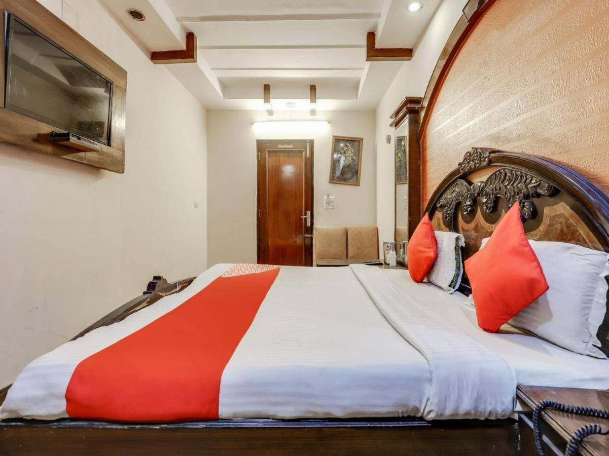 Hotel Roma Deluxe - New Delhi Railway Station 외부 사진