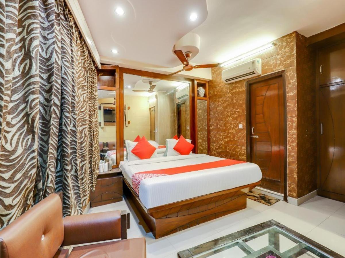 Hotel Roma Deluxe - New Delhi Railway Station 외부 사진